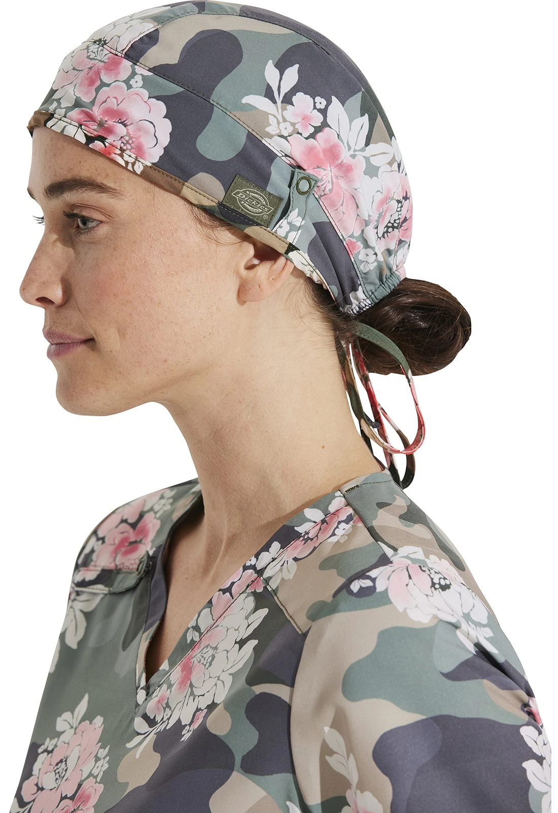 Gorro Clínico Unisex Estampado Militar y Flores Dickies - Imagen 3